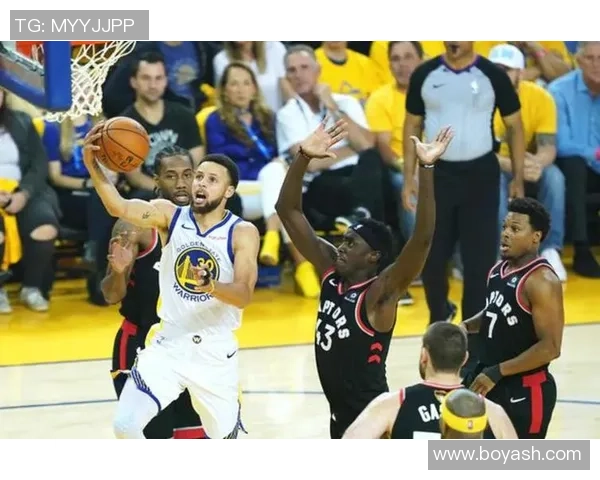 武汉篮球队中路突破战术解析与实战应用深度剖析 武汉篮球队中路突破战术解析与实战应用深度剖析